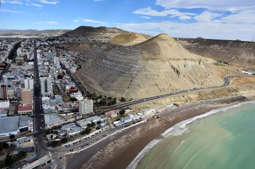 Chubut avanza con obras clave: financiamiento histórico para el acueducto de Comodoro Rivadavia e inversión en educación y salud