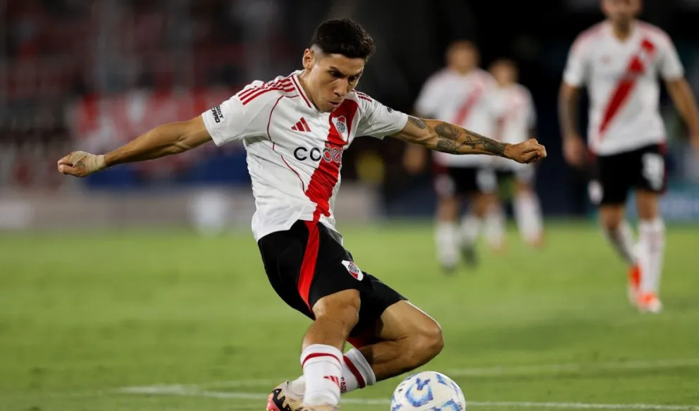 River recibe a Atlético Tucumán, con el objetivo de recuperarse del duro golpe que sufrió en la Supercopa Internacional