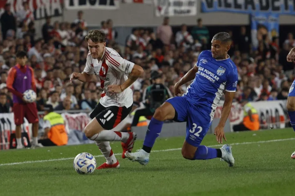 River venció a Atlético Tucumán y quedó como escolta en la zona B