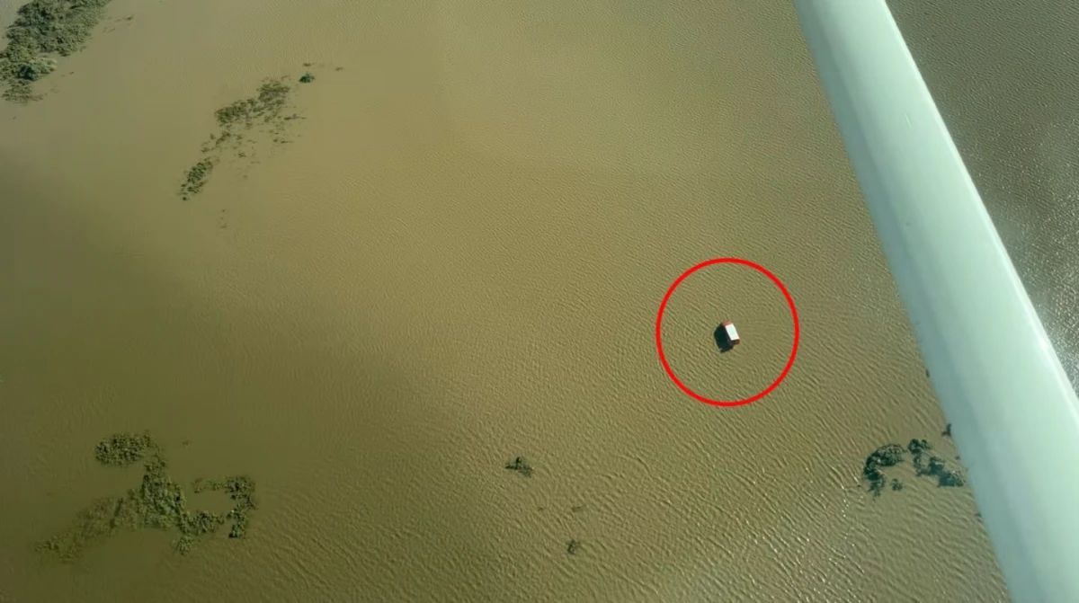 Bahía Blanca: así quedó la camioneta donde se refugiaron las hermanitas desaparecidas en el temporal