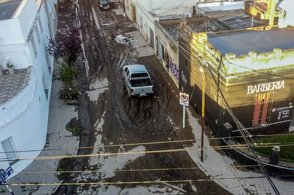 El Gobierno decretó tres días de Duelo Nacional por el trágico temporal en Bahía Blanca