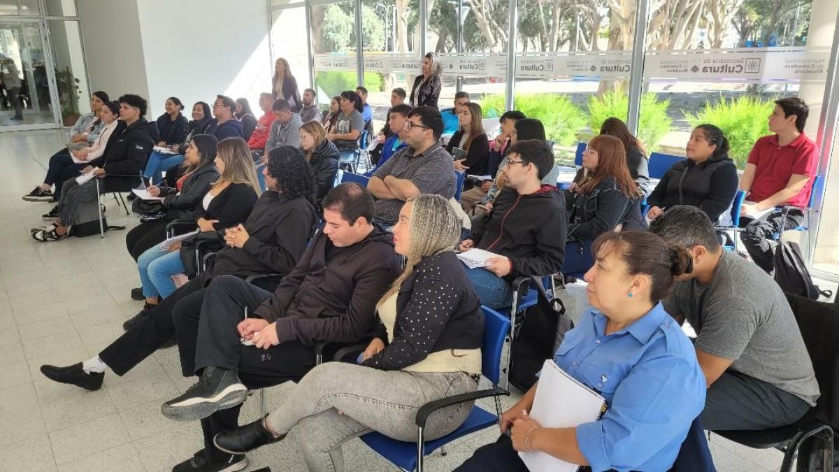 Comodoro Rivadavia refuerza su seguridad con un nuevo Centro de Monitoreo y capacitación para videovigiladores