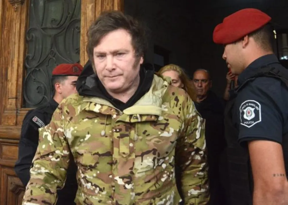 Milei crea un fondo de $200 mil millones para asistir a Bahía Blanca