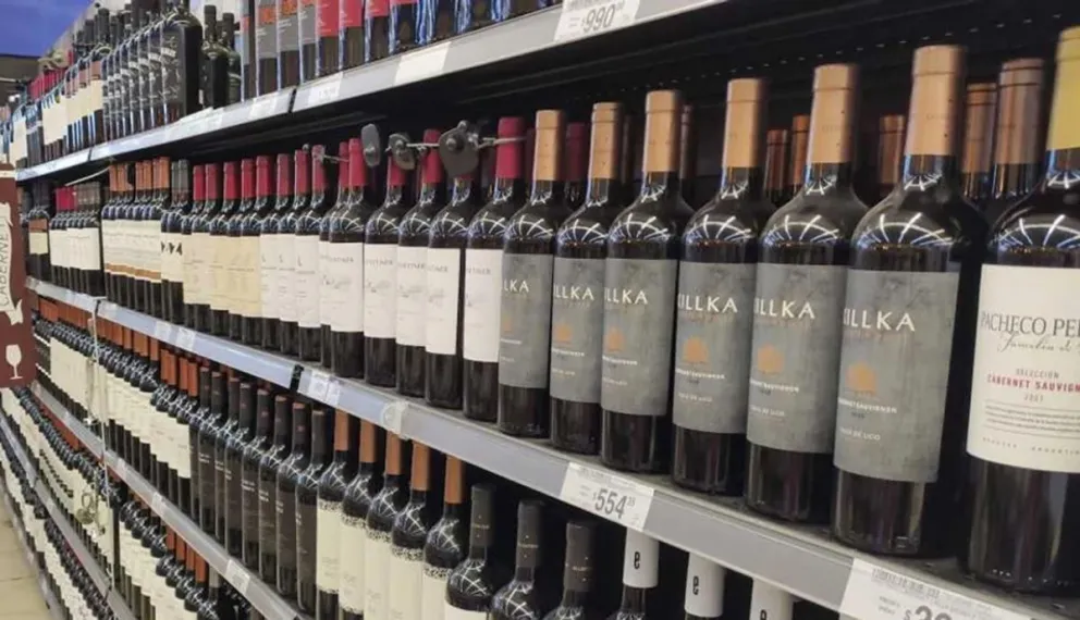 Trump amenaza con un arancel del 200% a vinos y licores de la Unión Europea