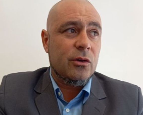 Montenegro: "Es importante escuchar a los vecinos en esta renovación de servicios"