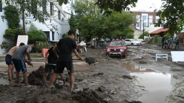 Temporal en Bahía Blanca: encontraron con vida a todas las personas que estaban incomunicadas