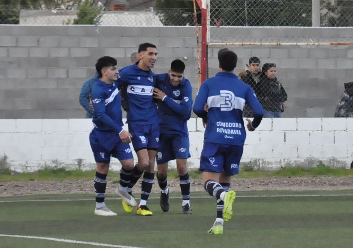 Adelantan Ameghino y Newbery en cancha de Palazzo