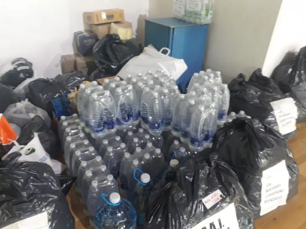Clubes deportivos reciben donaciones de la comunidad para damnificados de Bahía Blanca