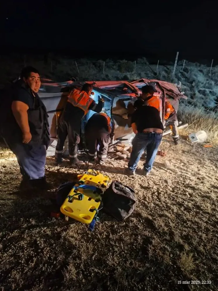 Volcó en la Ruta 25 tras discutir con su pareja y terminó hospitalizada