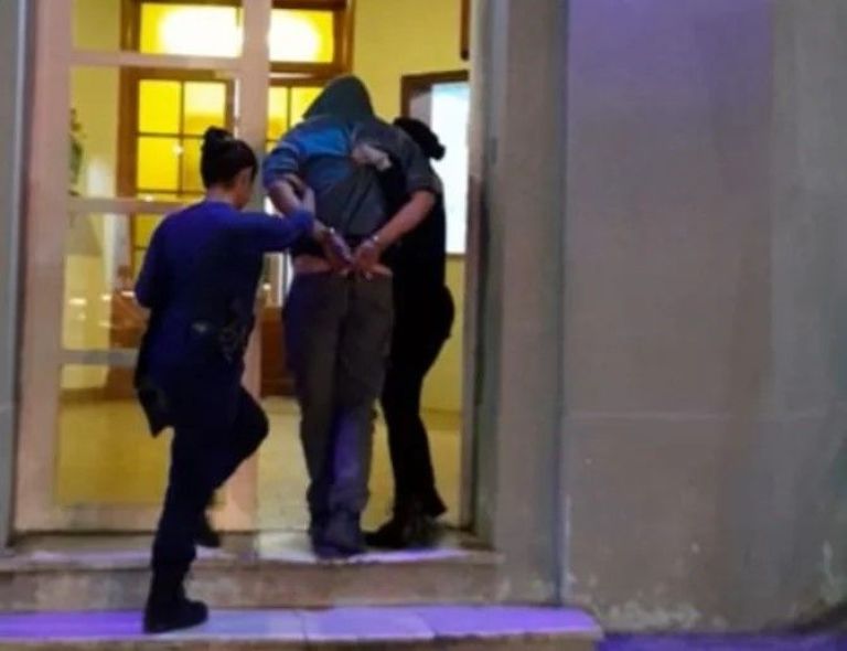 Comodoro: un empleado municipal ingresó por la ventana al CIP y terminó detenido