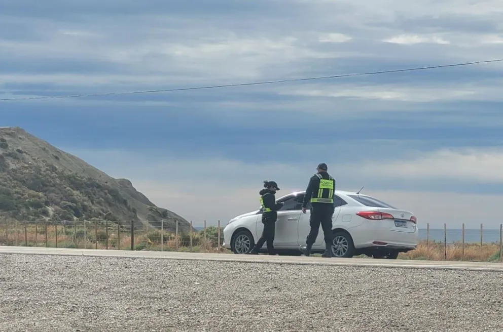 Controles en Santa Cruz: detectan alcoholemia positiva y secuestran vehículos