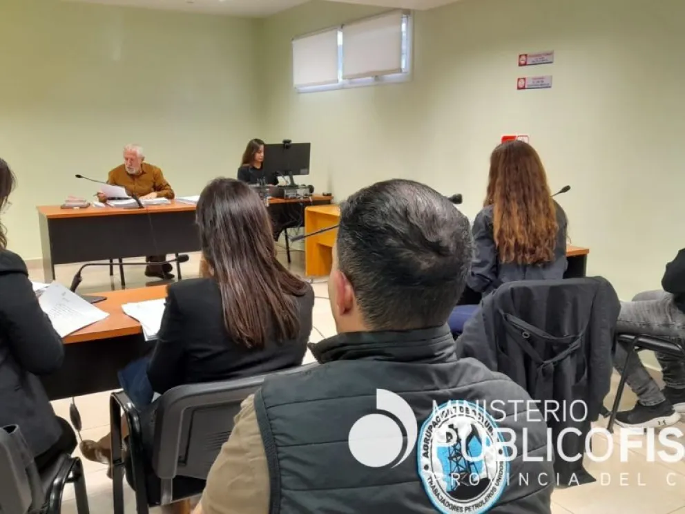 Cuatro policías condenados por vejaciones y lesiones graves en Comodoro