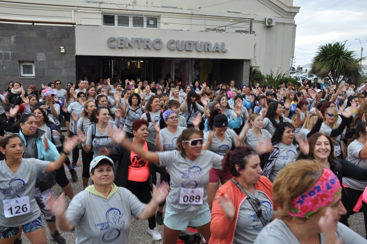 Más de 800 participantes tuvo la 21° edición de la Carrera de la Mujer