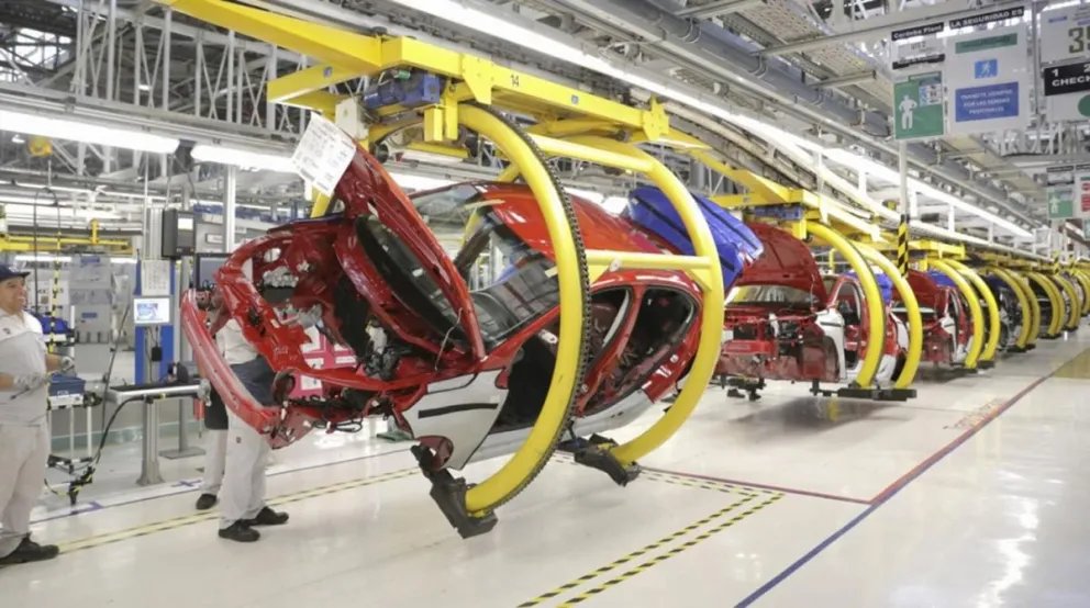 El gobierno liberó la importación de autopartes