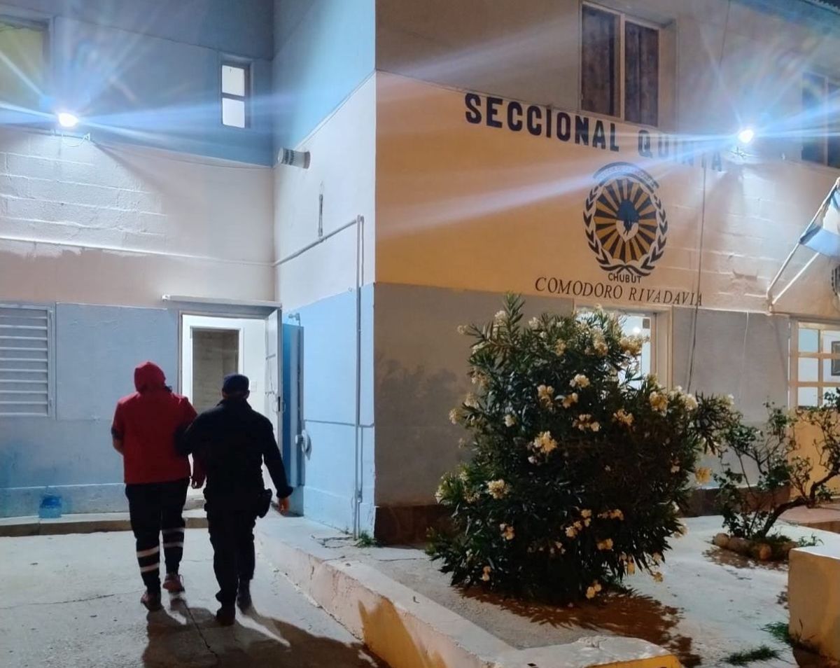 Detención por pedido de captura vigente en Comodoro 