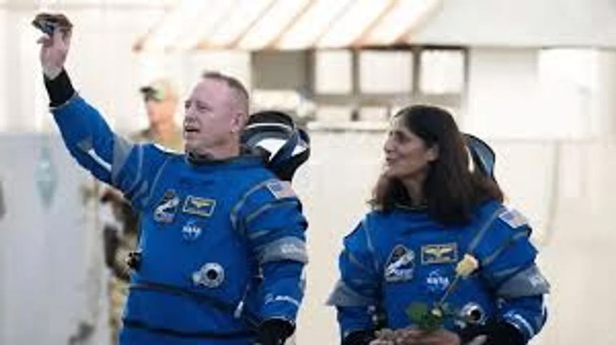 Tras meses varados en el espacio, dos astronautas de la NASA regresaron a la Tierra