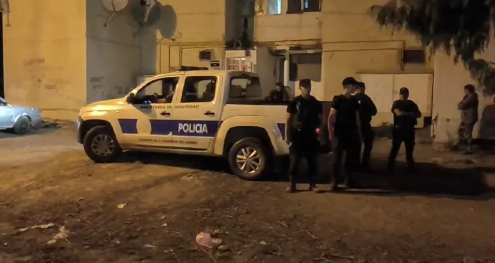  Vecinos intentaron linchar a un hombre acusado de abuso en el barrio 1008 Viviendas