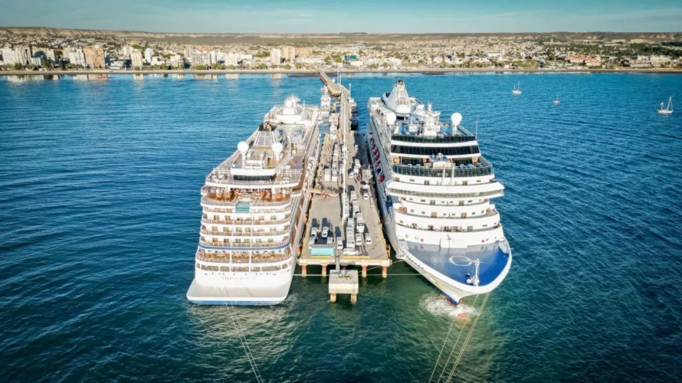 Dos cruceros arribaron a Puerto Madryn en el tramo final de una exitosa temporada