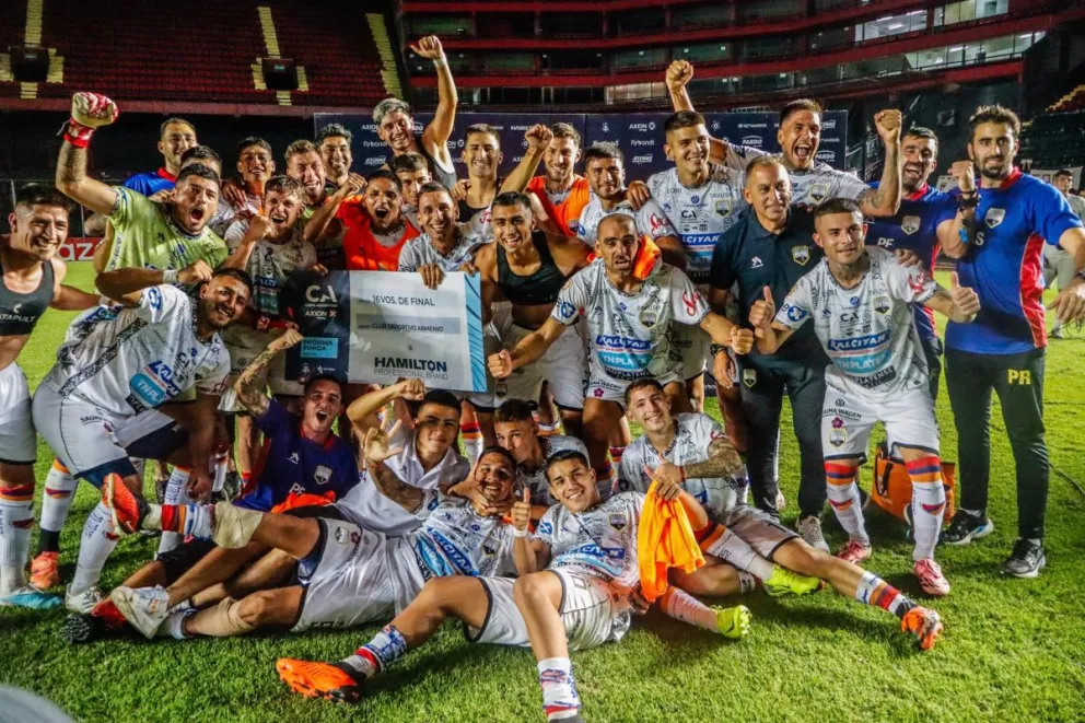 Histórico batacazo: Deportivo Armenio eliminó a Talleres en la Copa Argentina tras un partidazo