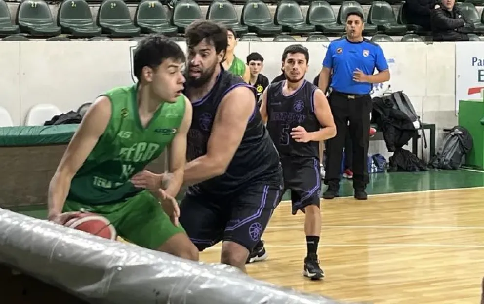 Salto inicial para mujeres y varones