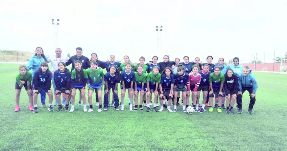 El preseleccionado femenino de fútbol concentró en nuestra ciudad