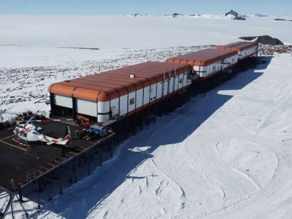 Científicos atrapados en la Antártida piden ser rescatados tras agresiones de un compañero