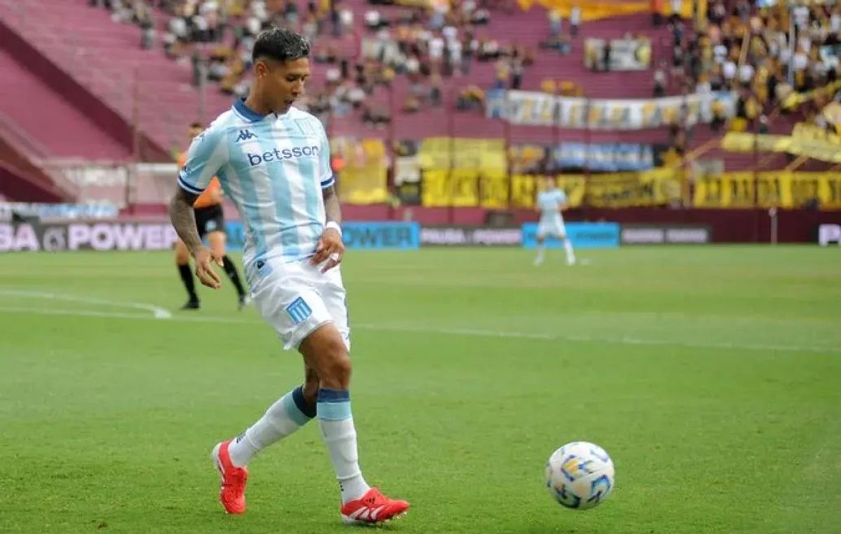 Racing derrotó a Santamarina de Tandil por 2 a 0 y avanzó a 16avos de la Copa Argentina