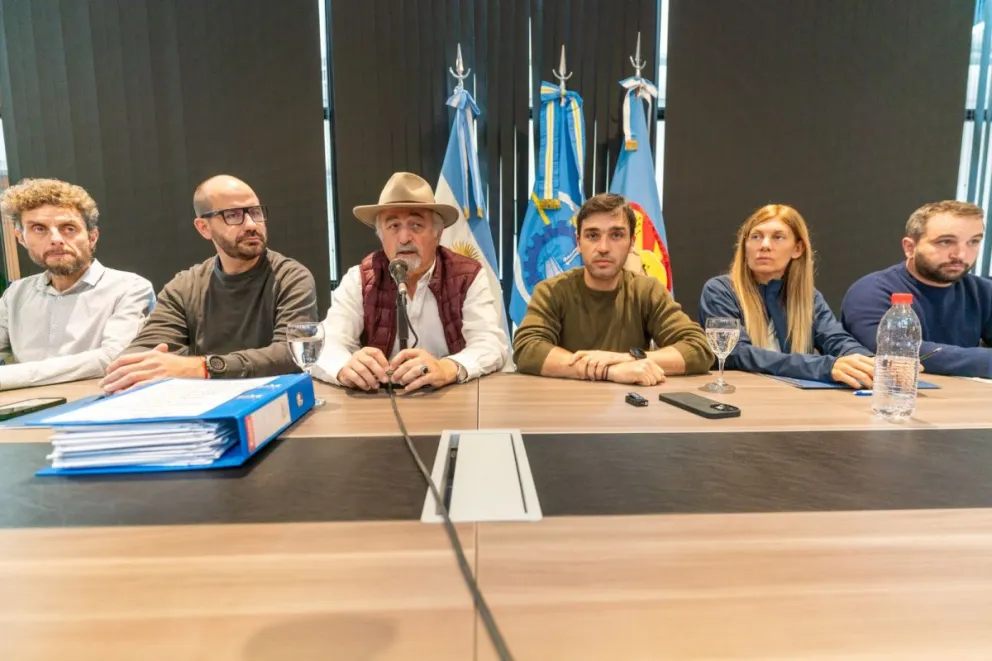 Othar: “Como obra prioritaria gestionaremos junto a Provincia, la descarga al mar del canal evacuador Roca”