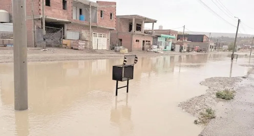 Se asistieron a más de 70 familias y se continúa con los relevamientos, tras el temporal del sábado