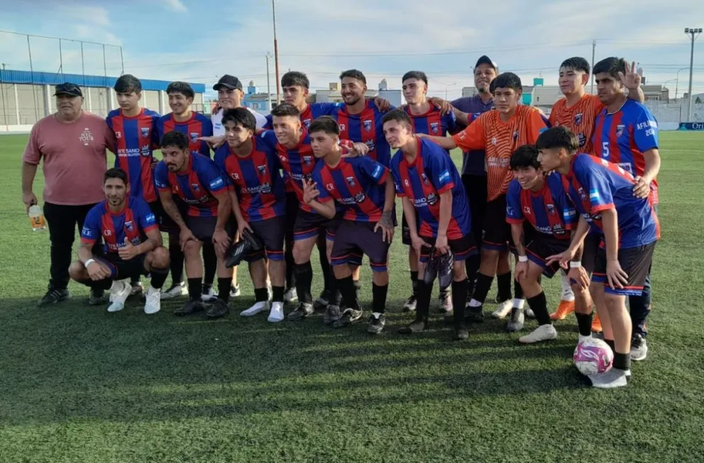 Comodoro FC debutó con una victoria