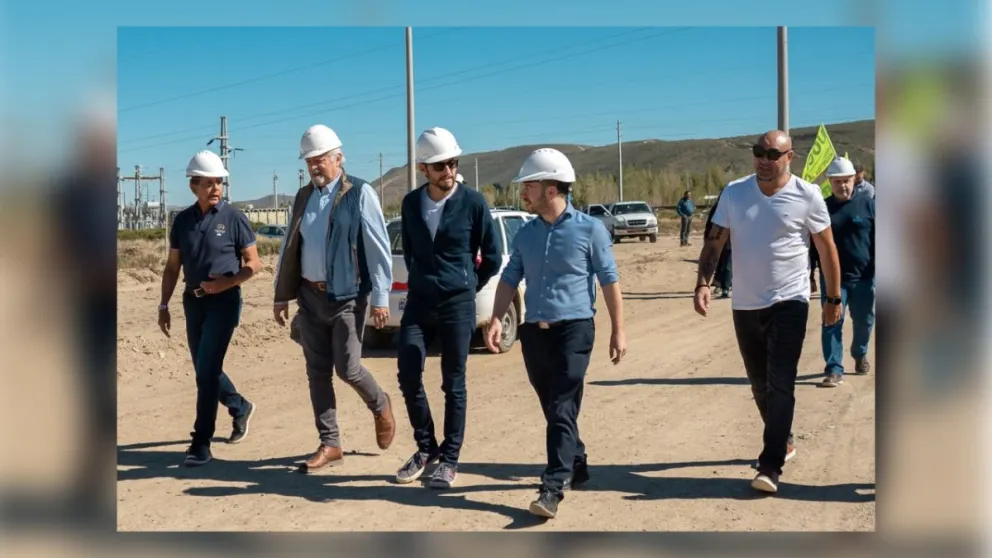 El Municipio y la SCPL supervisaron el avance de obra de energía en el loteo ex Radio Estación