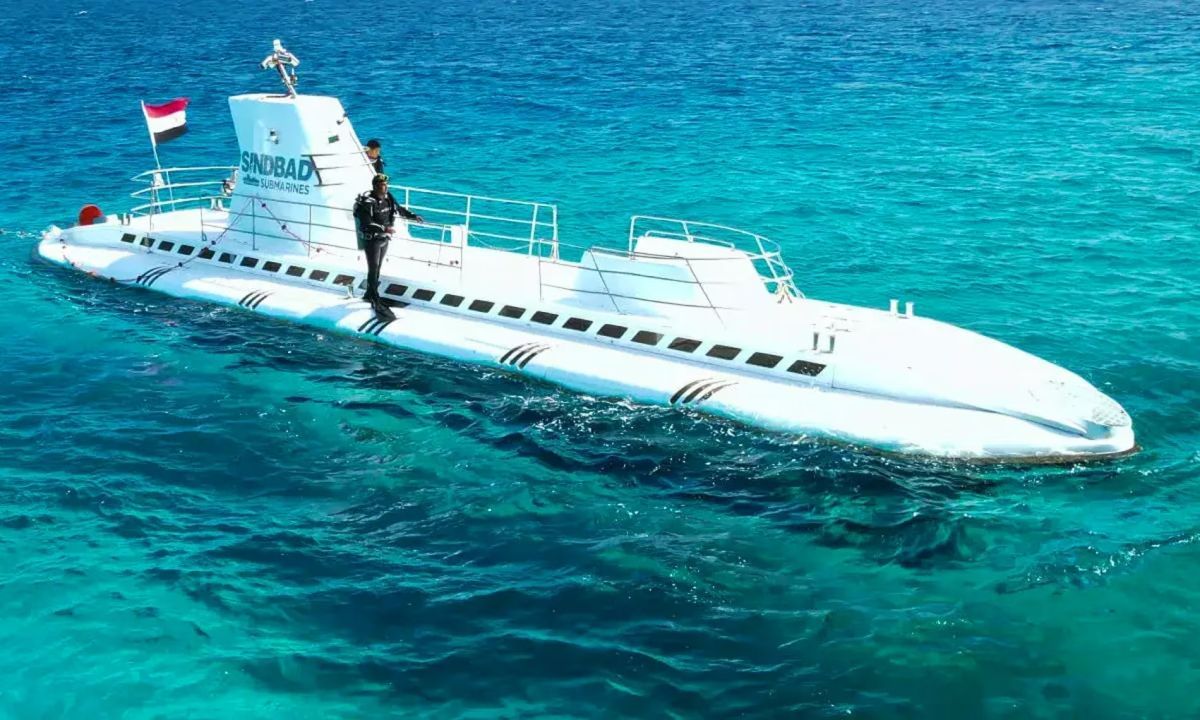 Tragedia en Egipto: se hundió un submarino turístico en el mar Rojo y murieron seis personas