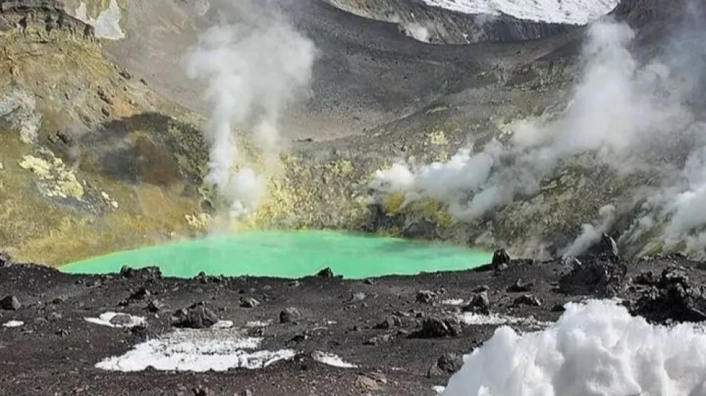 Alerta en Chile y Mendoza por actividad sísmica en el volcán Tupungatito