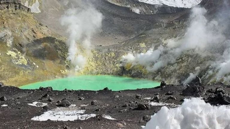 Alerta en Chile y Mendoza por actividad sísmica en el volcán Tupungatito