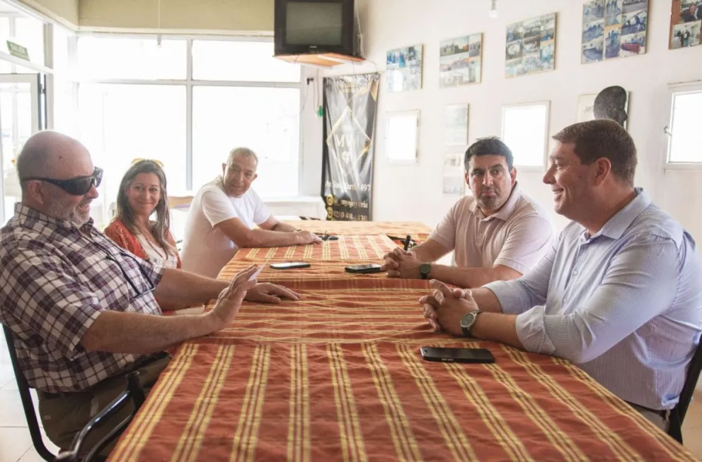 Biss recorrió las obras del Tiro Federal de Rawson