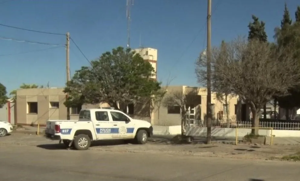 Quiso denunciar a su expareja, pero terminó preso: tenía pedido de captura