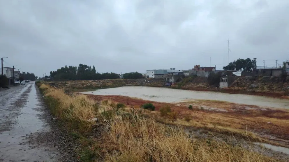 La cantera de Palazzo volvió a desbordarse tras las intensas lluvias