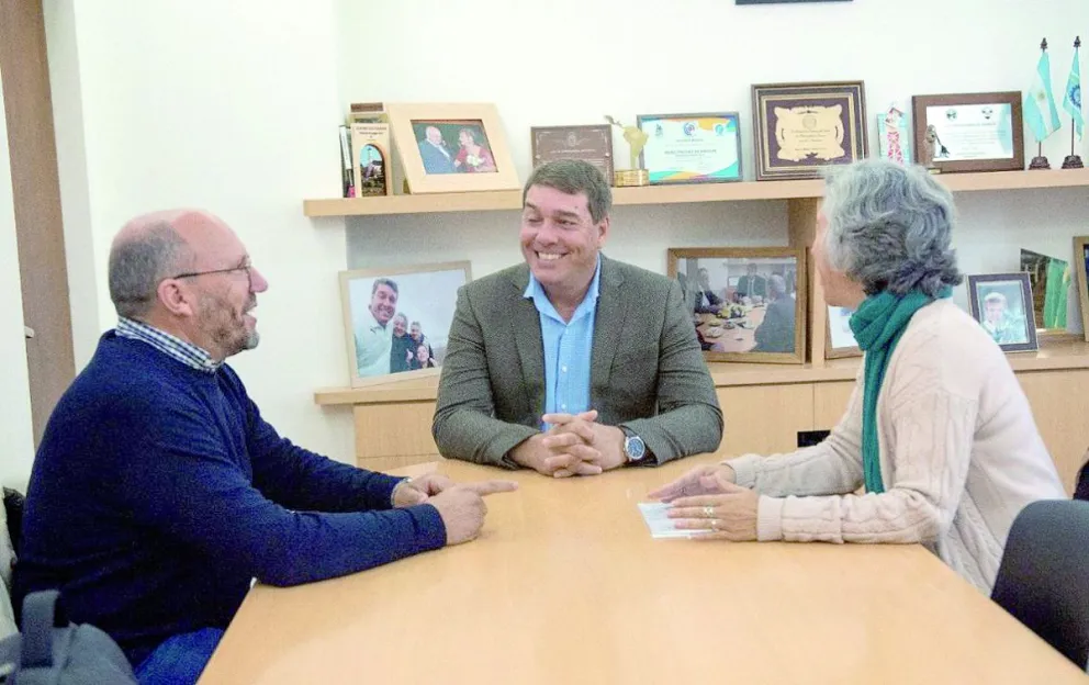 El Municipio de Rawson y la UDC buscan fortalecer la profesionalización de cuidadores