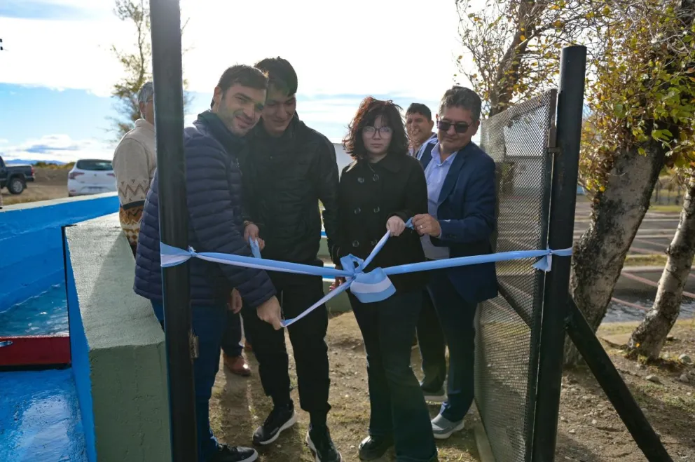 Torres encabezó el acto por el 82° aniversario de Alto Río Senguer y confirmó la reactivación de una importante obra hídrica para la zona