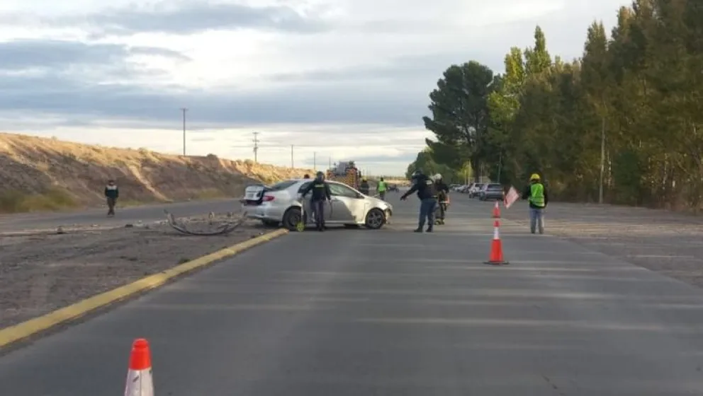 Tremendo accidente en Ruta 7: un auto se cruzó de mano y chocó a una camioneta