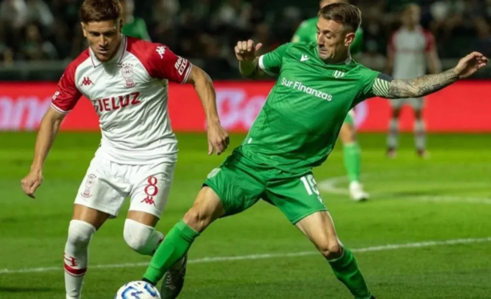 Huracán hace su estreno visitando a Corinthians 