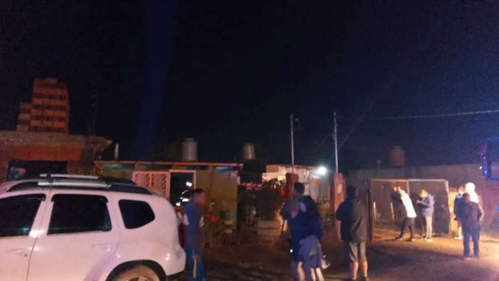 Incendio en una vivienda del barrio Abel Amaya: dos niños fueron trasladados al hospital