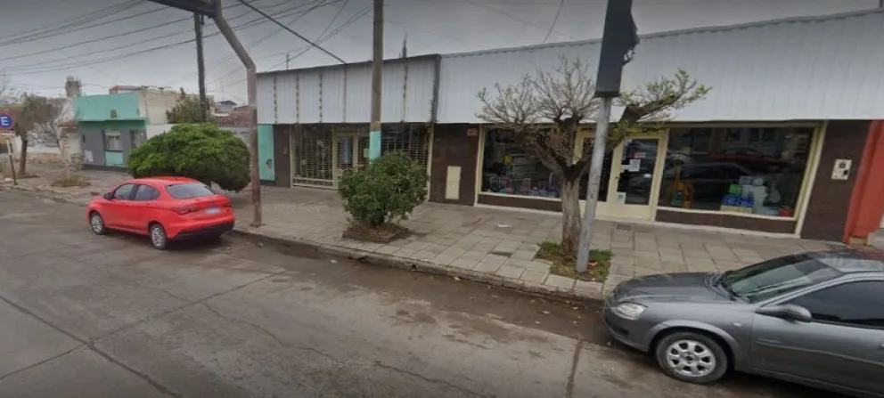 Intento de robo en una armería de Trelew: la alarma los delató y escaparon