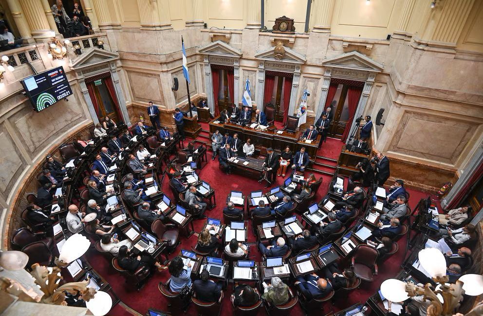 El Senado prepara un homenaje especial tras el fallecimiento del papa Francisco. El debate de Ficha Limpia se trasladaría para mayo.
