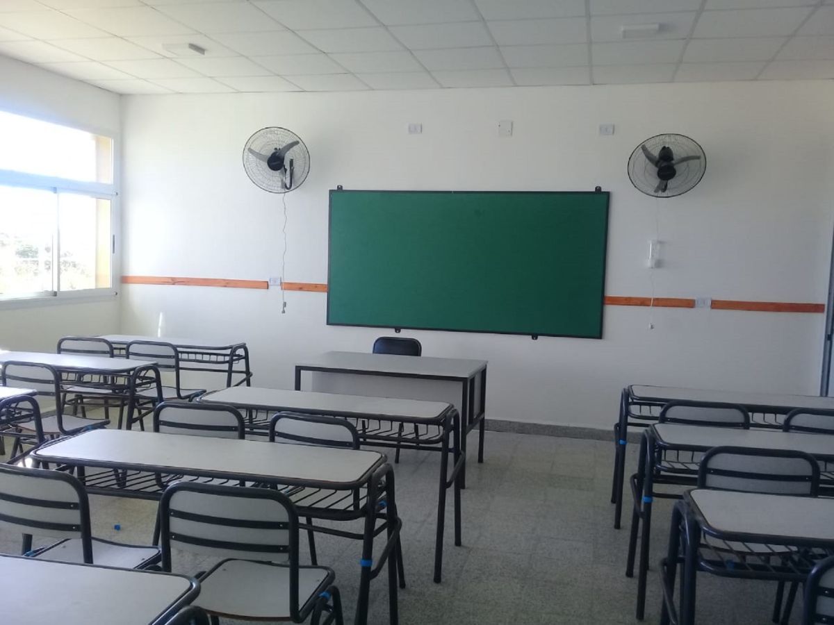 Tiroteo escolar frustrado en Ingeniero Maschwitz: alarmante plan fue descubierto por chats de WhatsApp