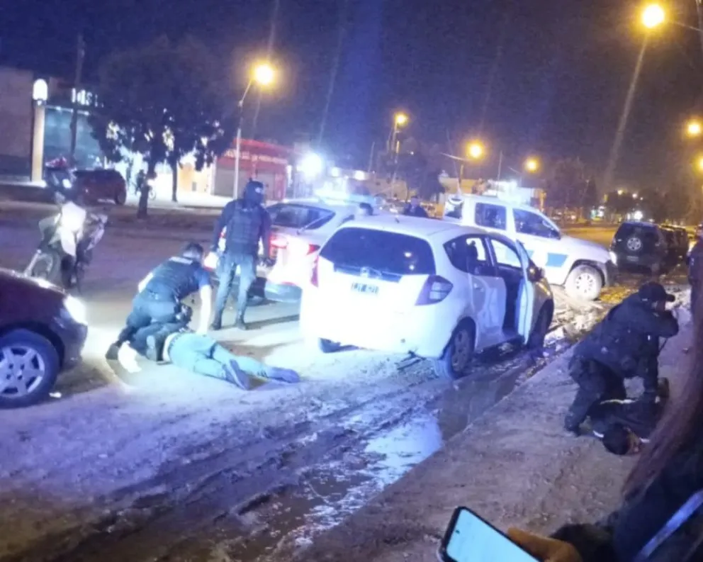 Detuvieron a dos hombres por hurto en el centro de Comodoro