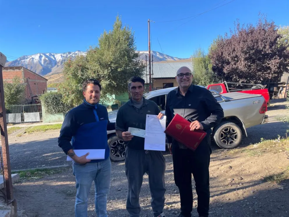 El Gobierno entregó aportes para proyectos productivos en localidades cordilleranas 