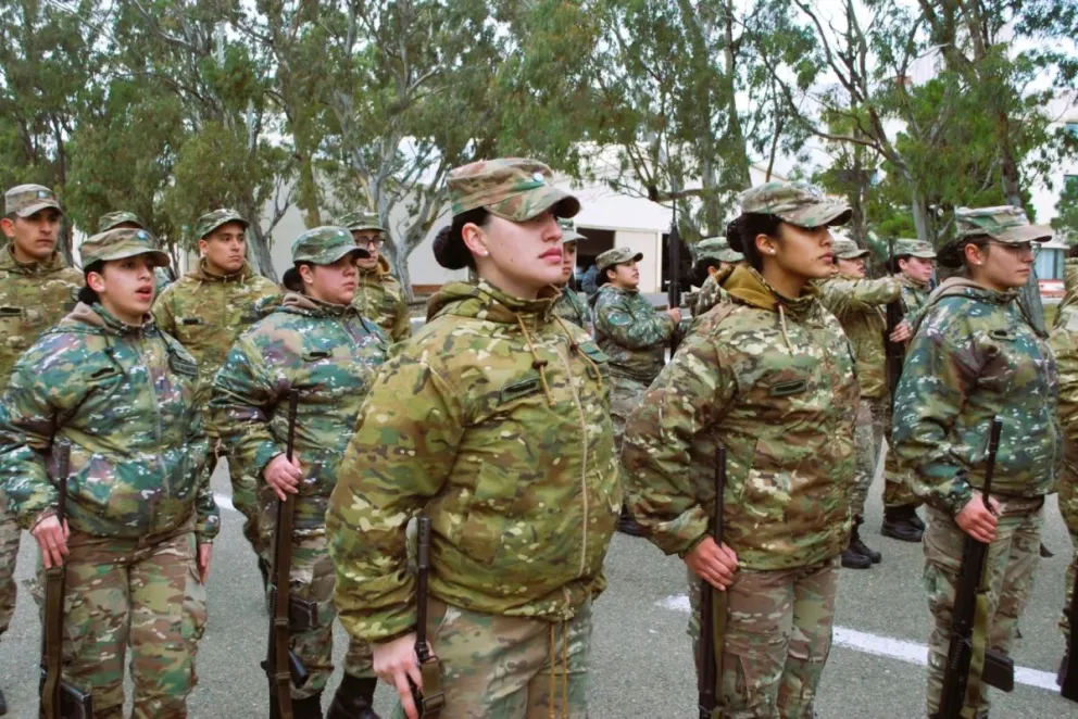 Incorporan soldados voluntarios a la IX Brigada Aérea