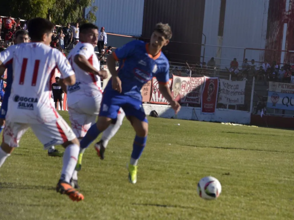 CAI ganó de visitante a Huracán y mantiene puntaje ideal