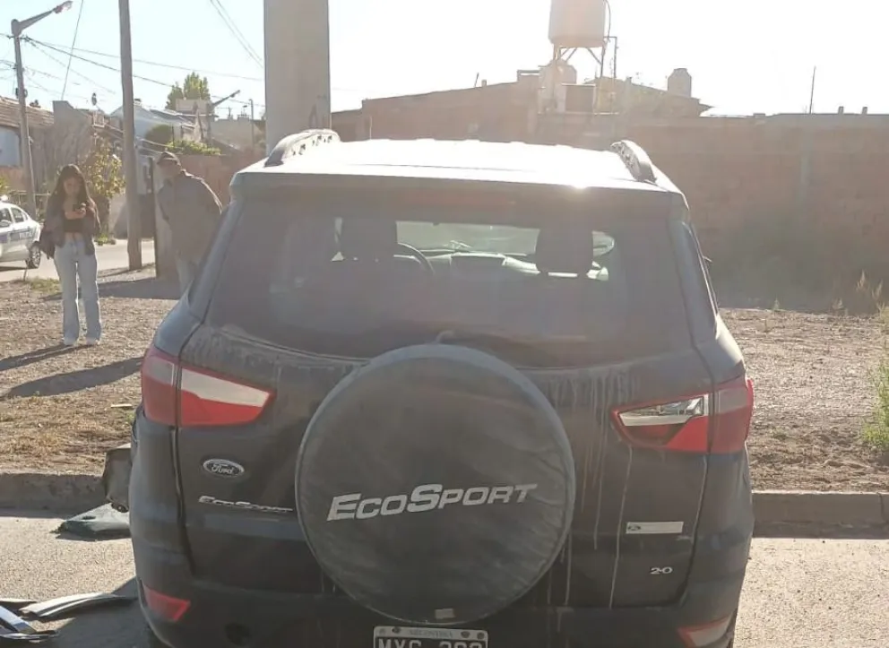 Dos víctimas al hospital tras choque de camionetas en la zona sur de Trelew